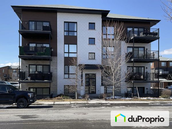 301-3885 rue Emma-Collin, Longueuil (St-Hubert) for sale
