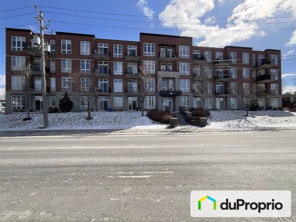 312-50 rue du Bord-de-l'Eau Est, Longueuil (Vieux-Longueuil) for sale