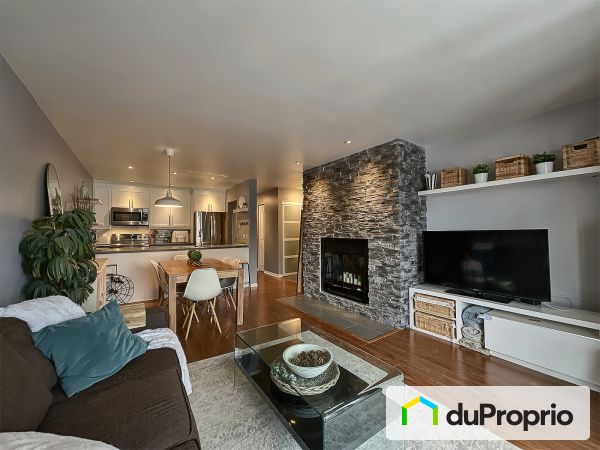 Salle à manger / Salon - 3-7920, rue Madeleine-Huguenin, Mercier / Hochelaga / Maisonneuve à vendre