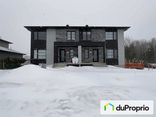 Entrance - 146 rue François-de Laval, St-Étienne-De-Lauzon for sale