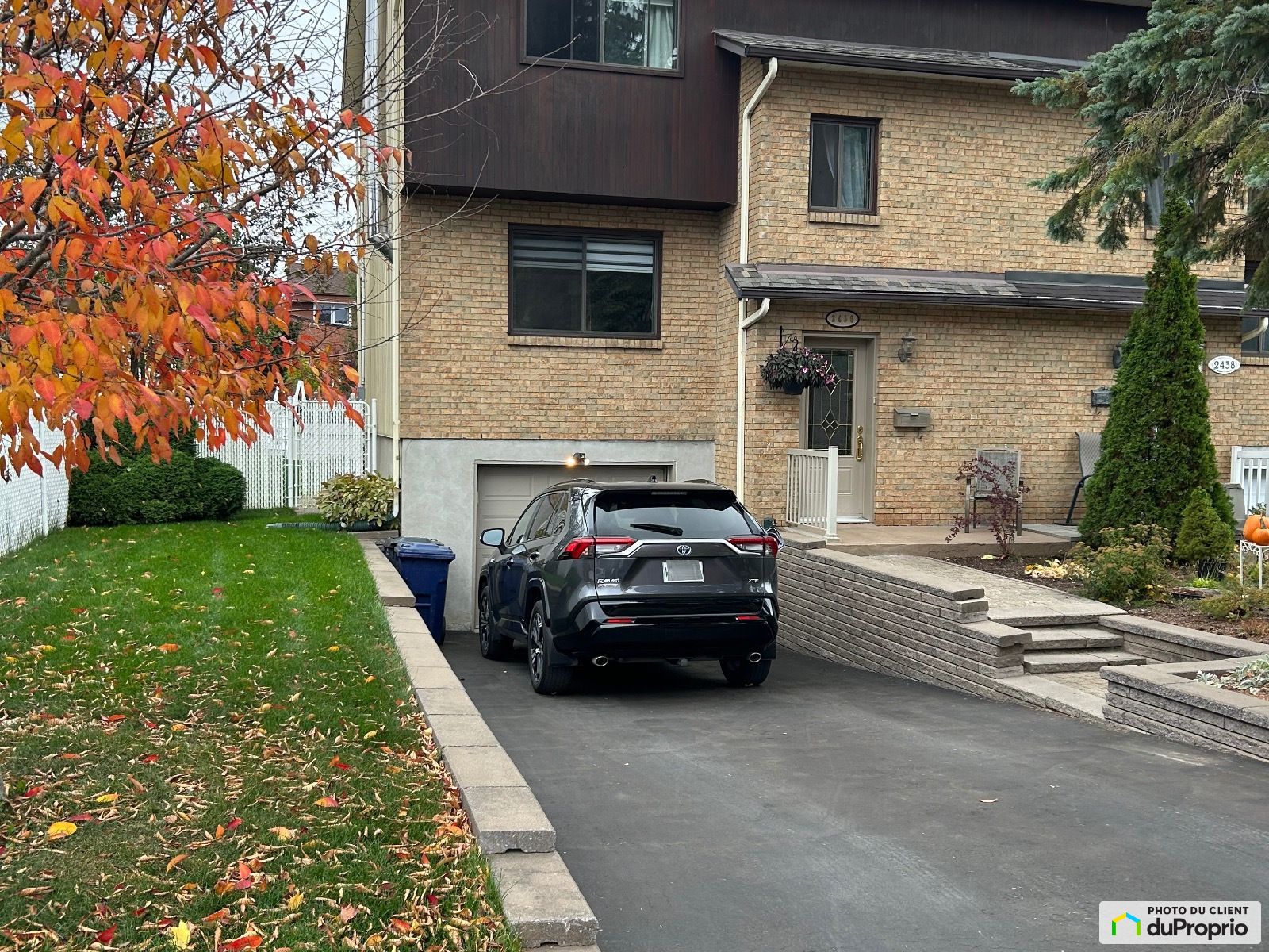 2436 Rue Des Abeilles — photo 1