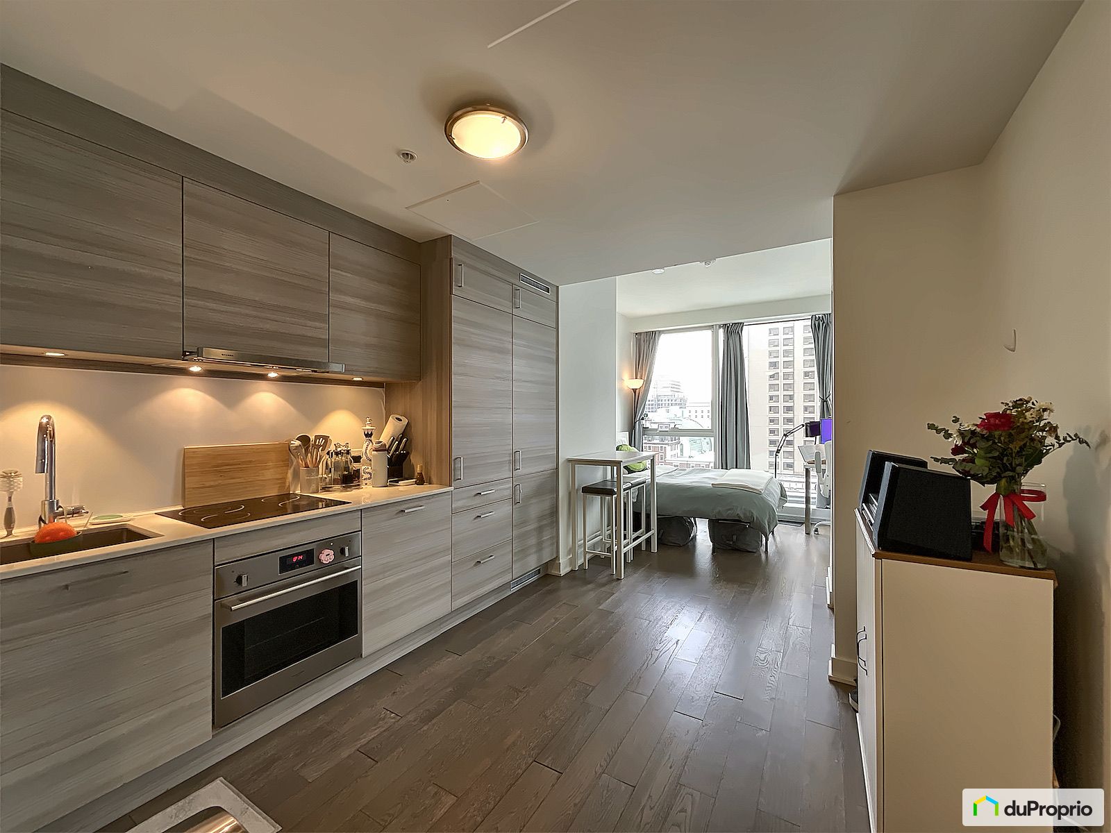 1104 1155 Rue De La Montagne — photo 3