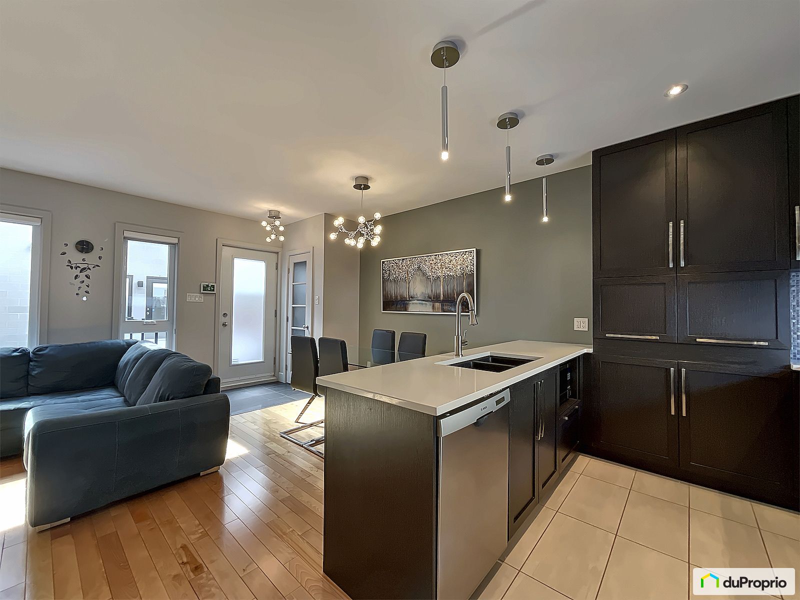 3927 Pierre De Coubertin — photo 1