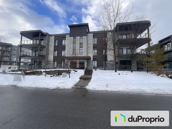 304-12, rue du Nivolet, Blainville à vendre