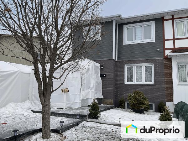 620 Lauzon, Ste-Dorothée (Îles-Laval) for sale