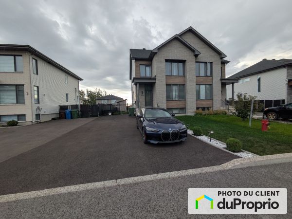 472 rue Francine, St-Joseph-Du-Lac for sale