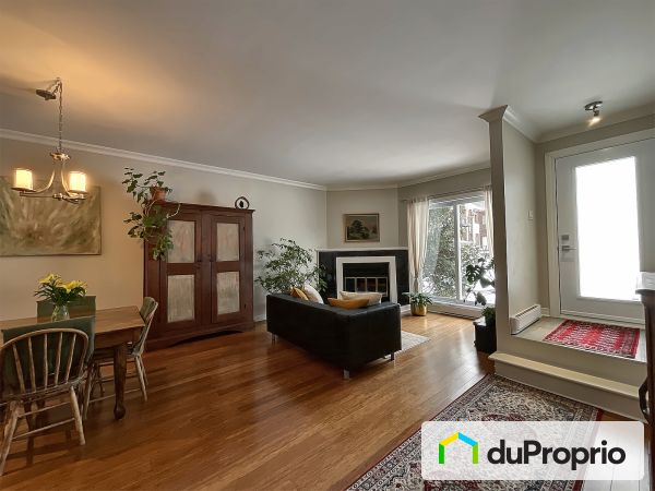 Salon - 4638, rue Richard-Hewton, Lachine à vendre