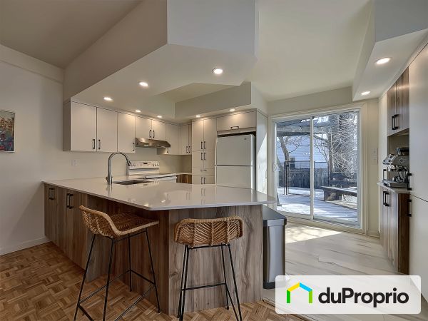 3885, rue du Timonier, Ste-Catherine à vendre