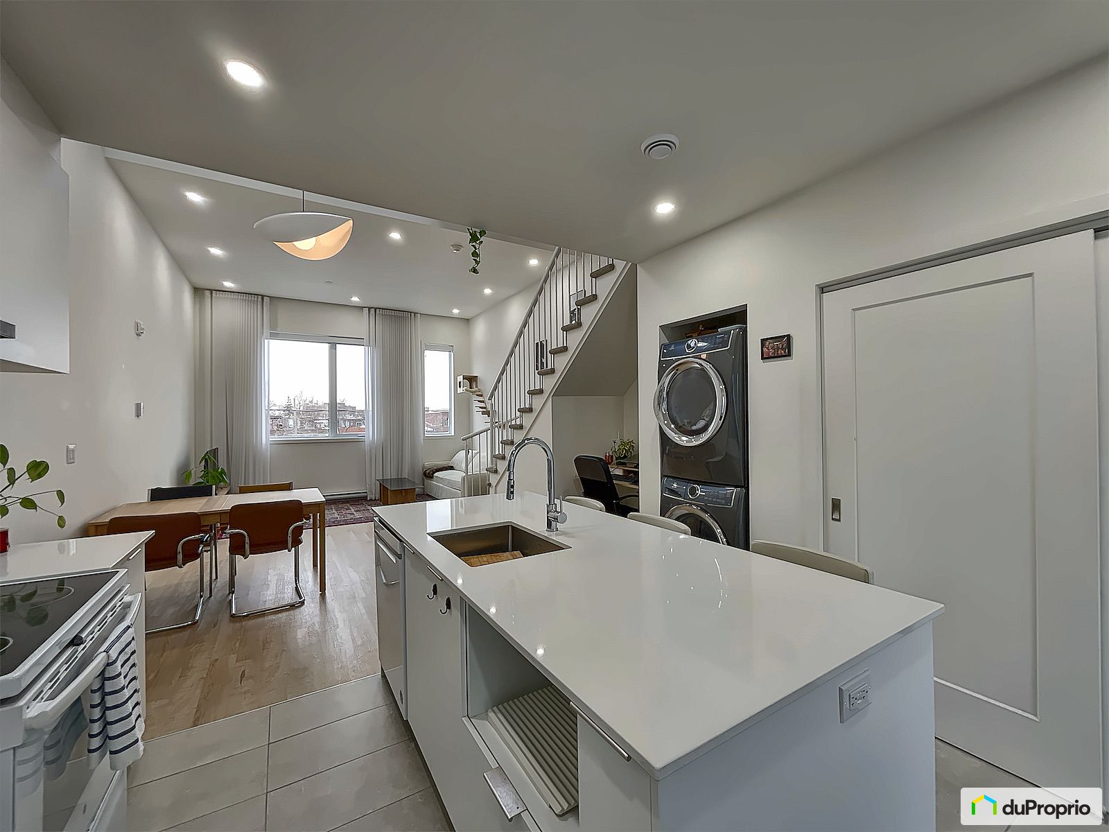 302 7237 Rue Saint Hubert — photo 3