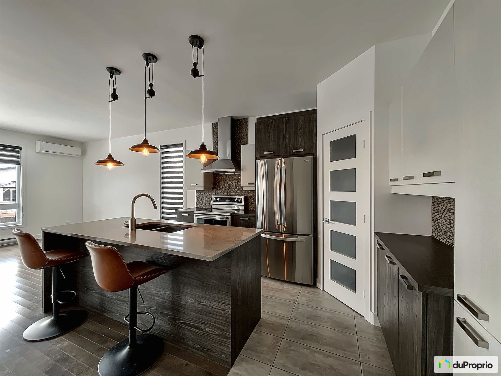 275 Rue Des Ecoliers — photo 2