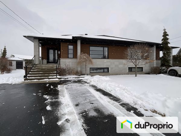 100, rue des Couvents, Victoriaville à vendre