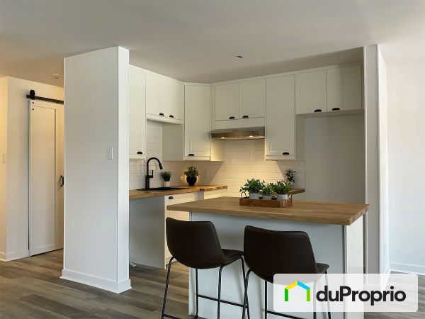 Kitchen - 103-13111 rue Forsyth, Pointe-Aux-Trembles / Montréal-Est for sale