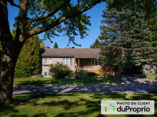 24 terrasse Fonrouge, Chambly for sale