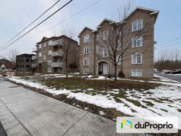 7-7560, chemin de Chambly, Longueuil (St-Hubert) à vendre