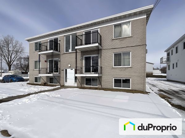 1949-1959, rue Notre-Dame Est, Trois-Rivières (Ste-Marthe-Du-Cap) à vendre