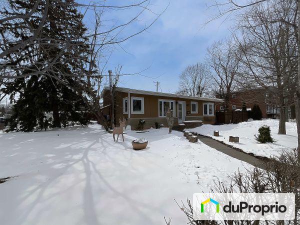 6010, avenue des Angevins, Anjou à vendre