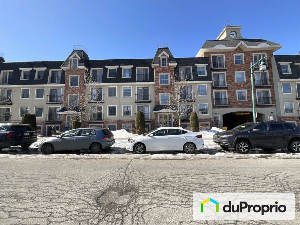 8-22 rue Hogue, Ste-Therese for sale