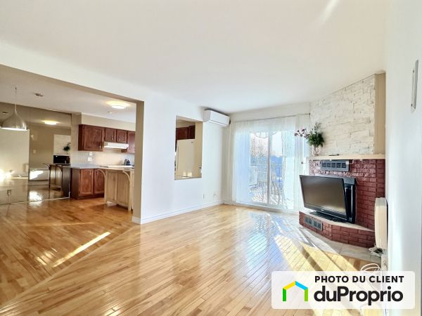 Salon - 303-5200, rue Léon-Méthot, Trois-Rivières (Trois-Rivières) à vendre