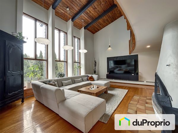 Salon - 198, route du Fleuve, Beaumont à vendre