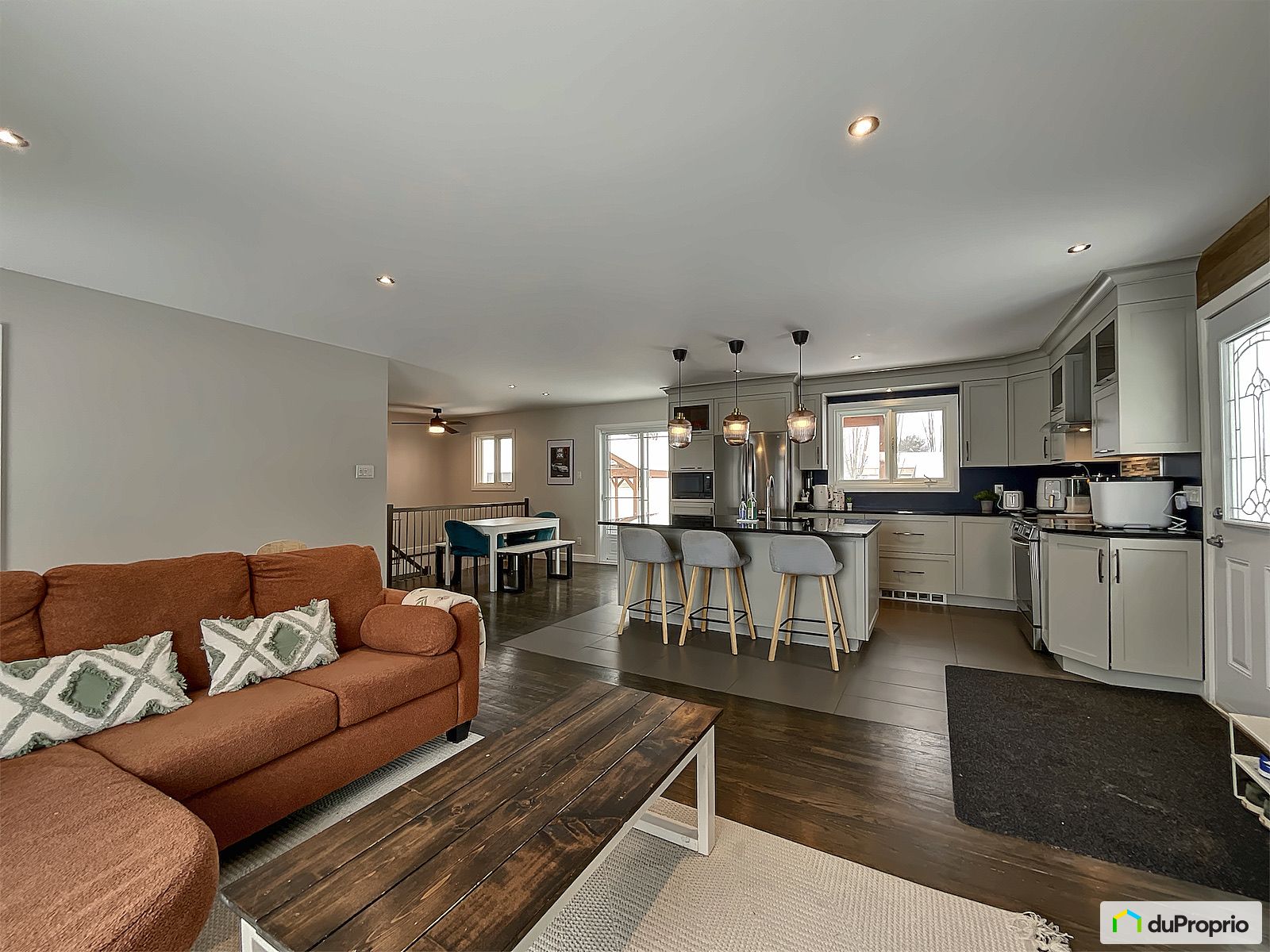54 Rue Berrouard — photo 3