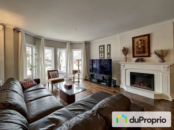 Salon - 102-1455, rue Saint-Jacques, Le Sud-Ouest à vendre