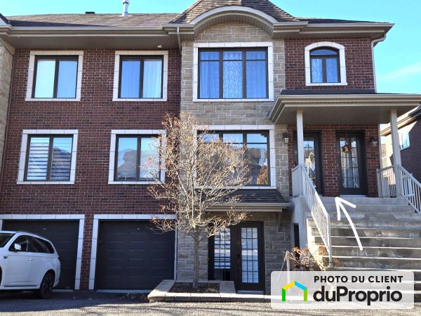 28-292 rang des Vingt, St-Basile-Le-Grand for sale