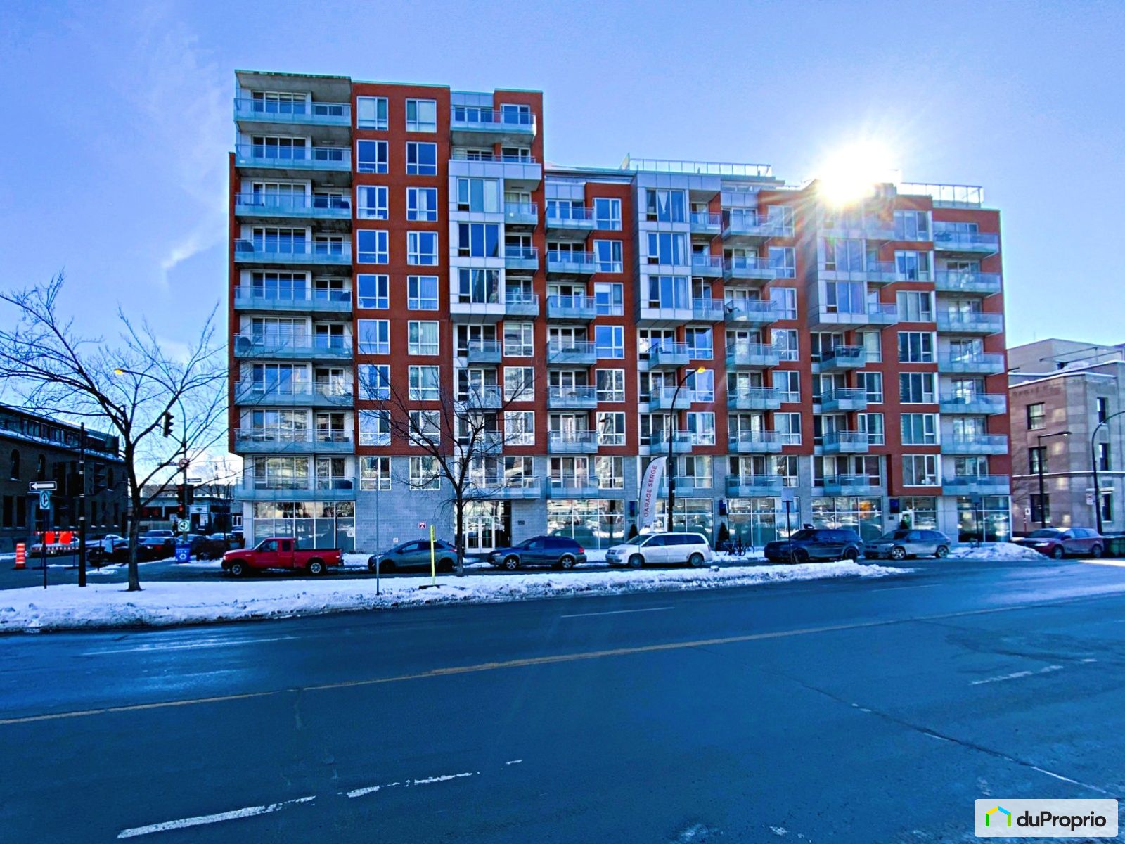 405 950 Rue Notre Dame Ouest — photo 2