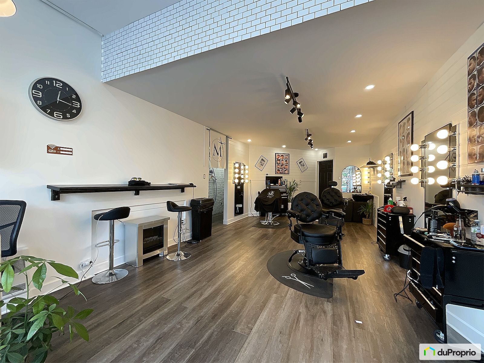 1884 Rue Sainte Catherine Est — photo 2