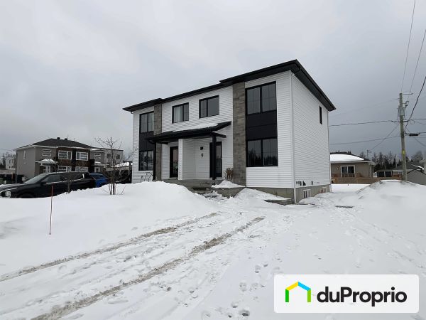 9 rue Ghislaine-Lavoie, Ste-Catherine-de-la-JC for sale