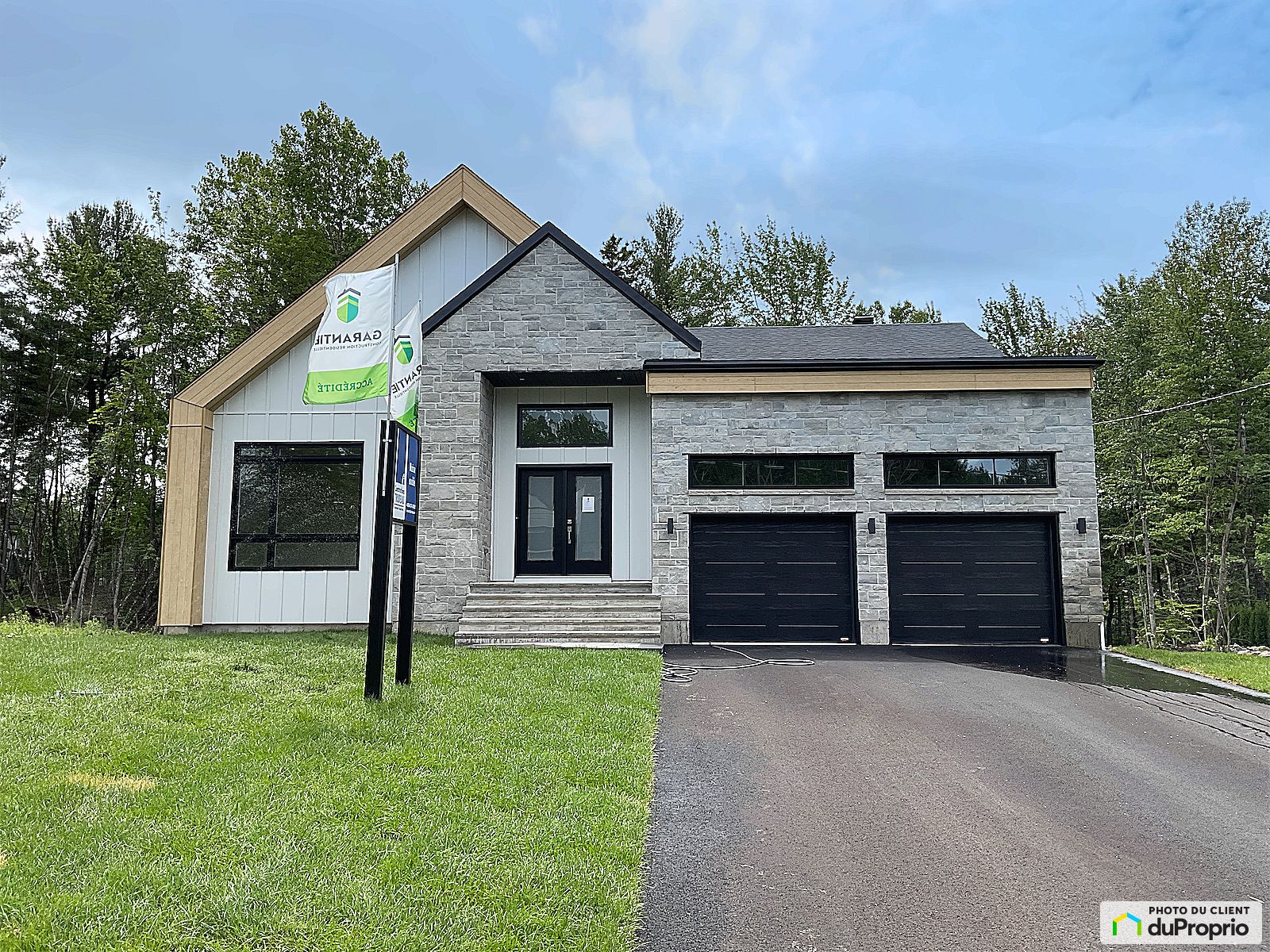 1283 Rue Des Iles — photo 1