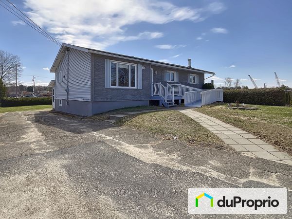 7 rue Bourgeois, St-André-Avellin for sale