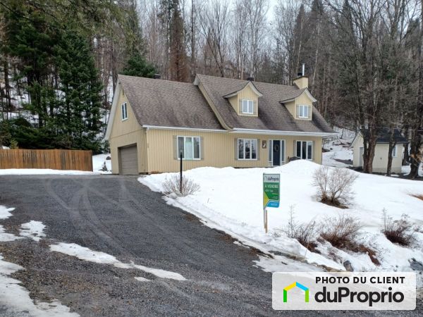 26, chemin du Boisé, St-Sauveur à vendre