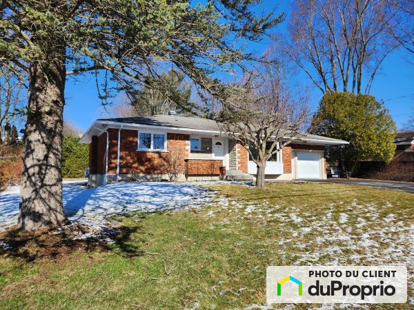 104, rue Mackinnon, Cowansville à vendre