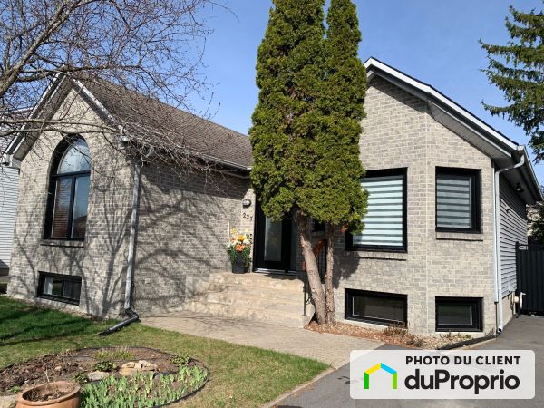 227, boulevard D'Annecy, Ste-Therese à vendre