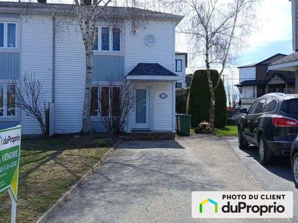 14620 place Guertin, St-Hyacinthe (Ste-Rosalie) for sale