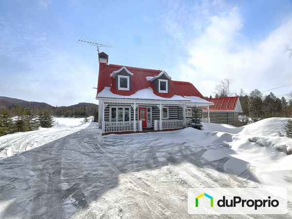3042, chemin du village, St-Adolphe-D'Howard à vendre