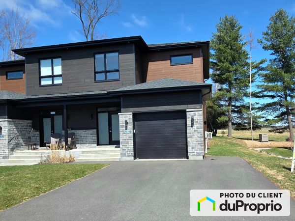 70-14, rue de Jade, Bromont à vendre