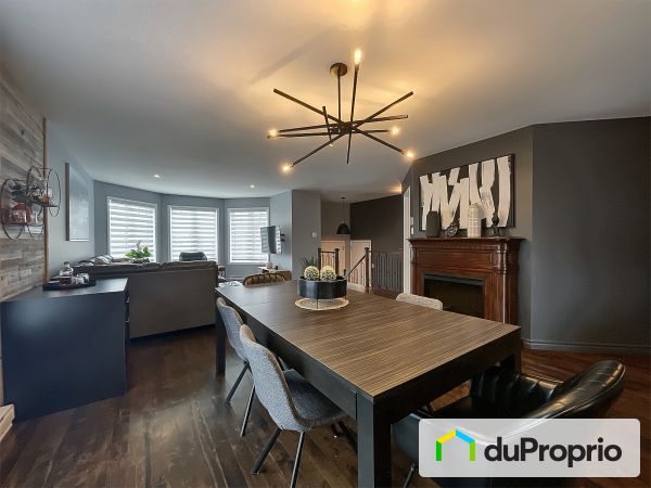 141, rue Desfossés, St-Ambroise-De-Kildare à vendre