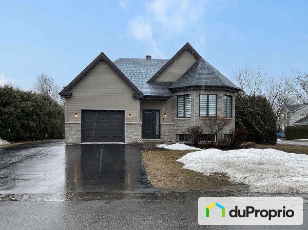 141 rue Desfossés, St-Ambroise-De-Kildare for sale
