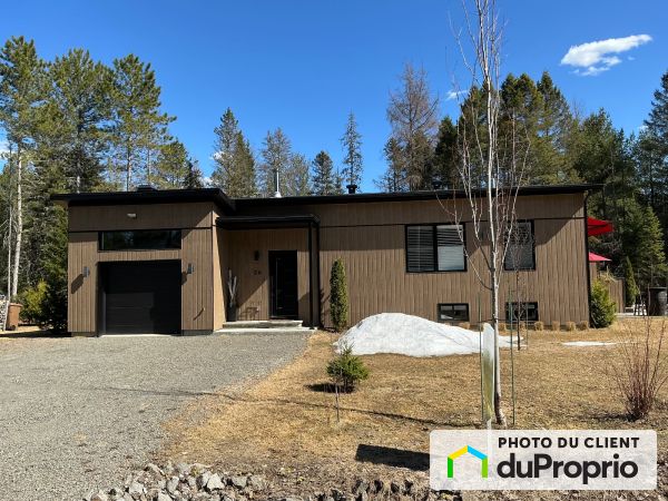 26 rue Saint-Louis, St-Donat for sale