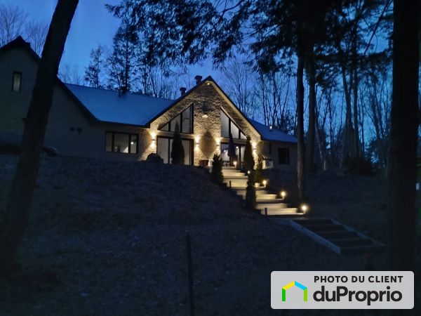 825 rue du Terrier, St-François-Xavier-De-Brompton for sale