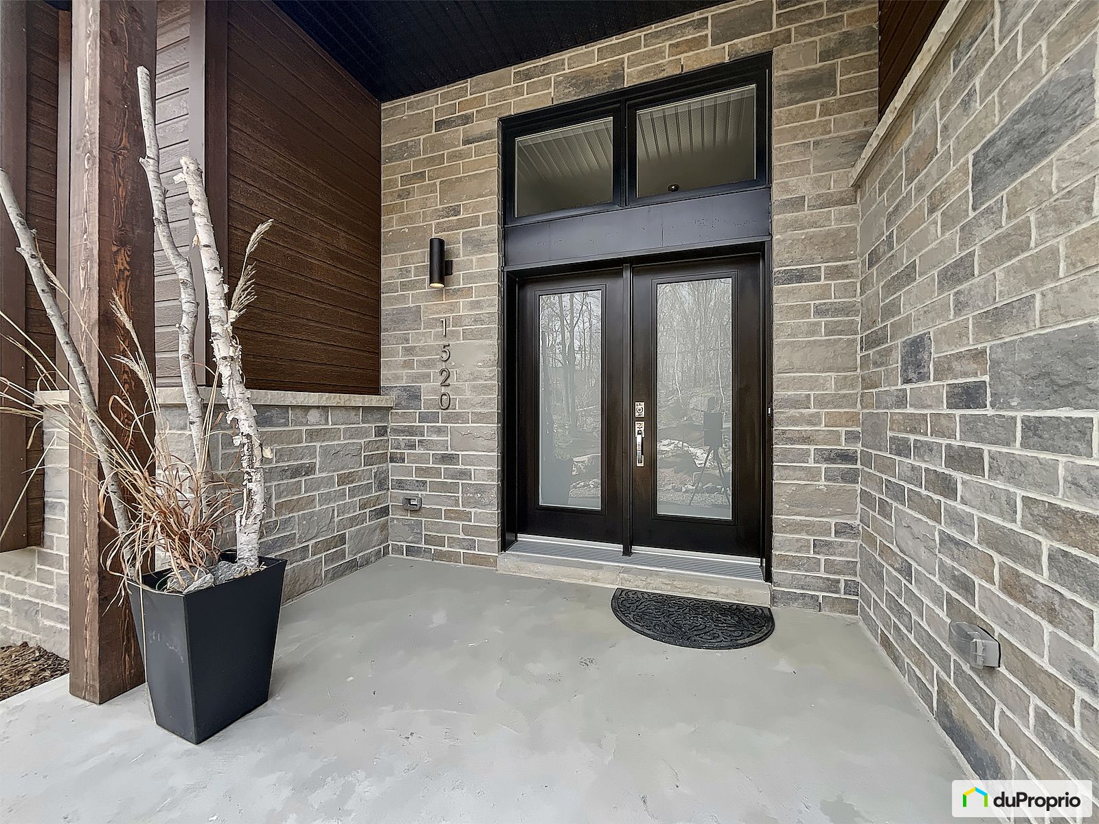 1520 1522 Rue Des Quatre Saiso — photo 3