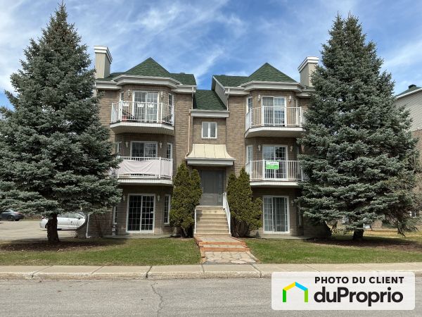 202-314 rue de la Rivière, Ste-Therese for sale