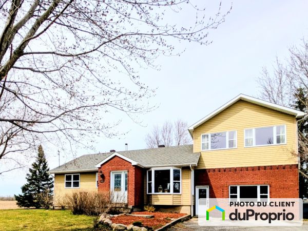 121, rue Gaétan, St-Jean-sur-Richelieu (Iberville) à vendre