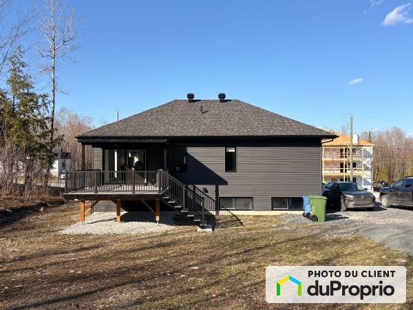 109 rue Saint-Pierre, St-François-Xavier-De-Brompton for sale