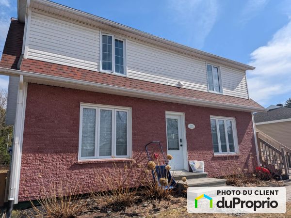 2248-2252, rue Bellevue, St-Romuald for sale