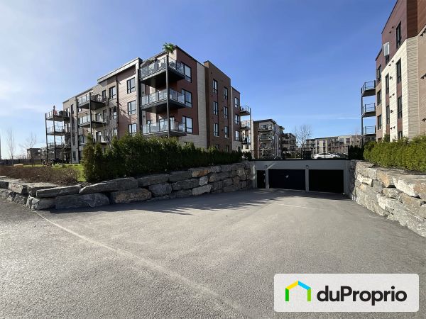 204-3630 rue Roland-Marquette, Longueuil (St-Hubert) for sale