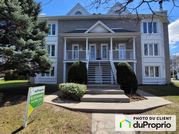 420 rue du Golf, Mont-St-Hilaire for sale