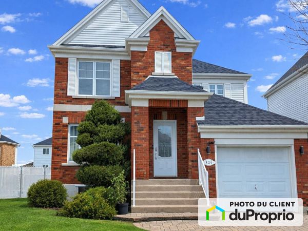 834, rue Henri-Massé, Longueuil (St-Hubert) à vendre