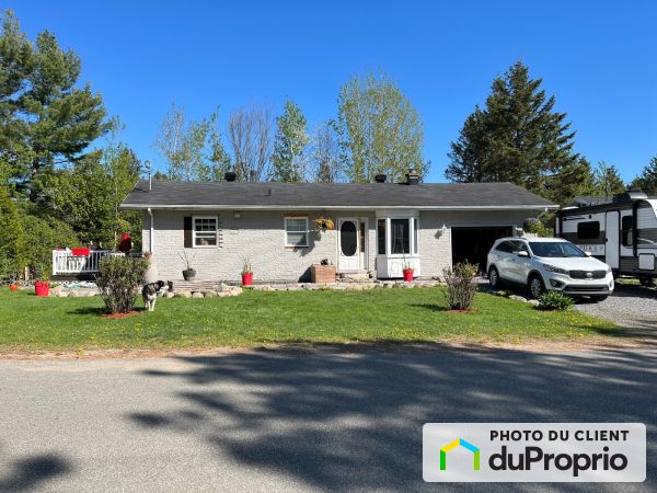 8, rue Laurentienne, Ste-Catherine-de-la-JC à vendre